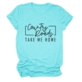 Dettaglio della stampa Country Roads su una maglietta casual turchese a girocollo - Blu Acqua Profonda (Font Nero)