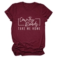 Dettaglio della t-shirt bordeaux con stampa Country Roads e risvolto sulla manica - Rosso Vino (Font Bianco)
