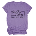 Dettaglio della maglietta viola girocollo con grafica Country Roads TAKE ME HOME - Viola (Testo Nero)
