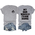 Platliggend grijs T-shirt met My Son Works From Home tekst en denim short set - S / Tops / Lichtgrijs (Zwarte Afdruk)