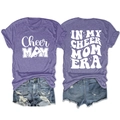 Vue détaillée avant et arrière du t-shirt violet Cheer Mom et du short en jean déchiré - Violet (Police Blanche)