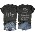 Vue avant et arrière du t-shirt gris col en V imprimé Let them et short en jean bleu - Gris Chiné (Police Blanche)
