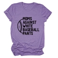 Gros plan du T-shirt violet chiné avec le slogan Moms Against White Baseball Pants - Violet (Texte Noir)