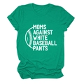 Détail de la texture du t-shirt vert en coton avec imprimé Moms Against White Baseball Pants - Vert Encre (Texte Blanc)