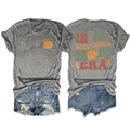 Dettaglio del retro di una t-shirt grigia con stampa retrò della mamma pasticcera - S / grigio scuro
