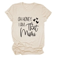 Dettaglio della maglietta beige con stampa nera OH HONEY I AM That Mimi e cuoricini - S / Sabbia (Font Nero)