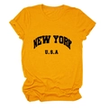 Dettaglio di maglietta gialla in cotone con scritta nera New York USA stampata ad arco - S / Giallo Senape (Testo Nero)