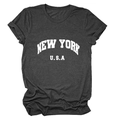 Détail de l'imprimé New York USA sur un t-shirt gris anthracite à manches courtes - Gris Chiné (Police Blanche)