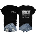 Détail de citations inspirantes blanches imprimées sur le devant et le dos d'un t-shirt noir - Noir