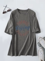 Detail van donkergrijs T-shirt met vintage print 'No crying in baseball' - donkergrijs