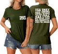 Vues avant et arrière du t-shirt en coton vert armée avec slogans blancs Twin Mama - Vert Militaire (Police Blanche)