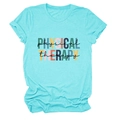Détail d'un t-shirt turquoise avec design graphique Physical Therapy et col rond - Bleu Eau Profonde (Lettres Noires)
