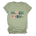 Gros plan sur le t-shirt vert olive Physical Therapy montrant le tissu et l'imprimé - Vert Olive (Lettres Noires)