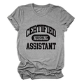 Λεπτομέρεια εκτύπωσης Certified Nursing Assistant σε σκούρο γκρι μπλουζάκι - S / Σκούρο Γκρι (Μαύρη Γραμματοσειρά)