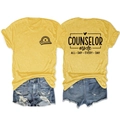 Μπροστινή και πίσω όψη του Counselor Mode graphic tee με μπλε τζιν σορτς - S / Κίτρινο (Μαύρο Τύπωμα)