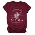 Détail de l'imprimé Homeschool Mama bordeaux et tissu en coton doux sur t-shirt femme - Rouge Vin (Texte Blanc)