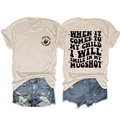 Dettaglio della stampa vintage su t-shirt color avena e pantaloncini in denim consumati - S / Sabbia