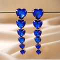 Orecchini a goccia dorati con sei pietre preziose a cuore blu a cascata verticale - Cuore blu