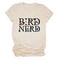 Dettaglio della stampa Bird Nerd con illustrazioni di uccelli colorati su t-shirt sabbia - S / Sabbia (Testo Nero)