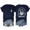 Flach liegendes Set aus Mom Life T-Shirt und zerrissenen Jeans-Shorts, Vorder- & Rückseite - S / Oberteile / Marineblau (Weißes Muster)