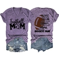 Ensemble t-shirt V-neck Football Mom et short en jean pour femme, vue avant et arrière - S / Noir Imprimé / Violet