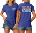 Détail du t-shirt bleu avec texte arc-en-ciel I Speak Toddler et motif au dos - S / Bleu Vintage