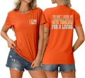 Vue détaillée avant et arrière d'un t-shirt orange avec impression de slogan artistique - S / Orange