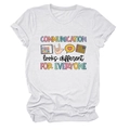 Détail de l'imprimé Communication Looks Different sur un t-shirt en coton blanc - S / Hauts / Blanc