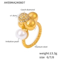 Anillo de acero de titanio chapado en oro de 18k con perlas y diamantes checos - Estilo Dorado (Anillo Dorado A459)