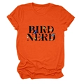 Détails du slogan Bird Nerd et illustrations d'oiseaux colorés sur t-shirt orange - Orange (Texte Noir)