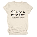 Detailopname van Social Worker print op crème katoenen T-shirt met gekleurde stippen - S / Zandkleur