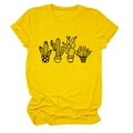 Dettaglio della maglietta in cotone giallo con stampe minimaliste di cactus neri - S / Giallo (Testo Nero)