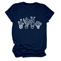 Dettaglio dei risvolti e stampa di cactus bianco su maglietta in cotone blu navy - S / Blu Notte (Testo Bianco)