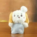 Portachiavi cane in peluche bianco in tenuta da chef con grembiule a righe blu e gialle - Cane Bianco Con Grembiule Blu
