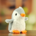 Schattige grijze en witte pluche pinguïn sleutelhanger met zachte vacht en ketting - Ongeveer 12cm / Grijs