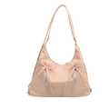 Bolso de hombro rosa de nailon con elegantes lazos decorativos y correas delgadas - Rosa