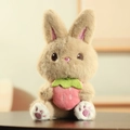 Adorable peluche de lapin kaki avec une fraise rose et des détails de cœur brodés - 16cm / Beige