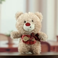 Ours en peluche bouclée beige avec nez rouge et breloque dorée faite à la main - Marron