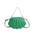 Bolso bandolera verde con forma de concha y asa de perlas con correa de piel - Verde