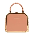 Roze achthoekige box-tas met goudkleurig frame, kettingriem en gedraaid lederen handvat - Roze