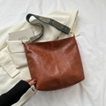 Borsa tote vintage in pelle marrone con tracolla larga in jacquard etnico blu - Marrone