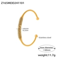 Detail view of irregular gold spring coil bracelet with dimensions and weight specs - Width approx 6mm / Z165-Gold Color