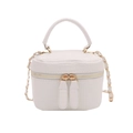 Sac boîte blanc à motif croco avec double fermeture dorée et bandoulière - Blanc