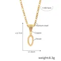 Collier en acier titane plaqué or avec pendentif lettre serti de zircons brillants - Lettre O (RP009-O)