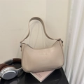 Bolso de hombro minimalista de piel sintética beige brillante con correa ancha - Caqui