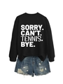 Detail von schwarzem SORRY CAN'T TENNIS Sweatshirt und Distressed-Denim-Shorts - Schwarz (Weiße Schrift)