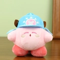 Llavero de peluche Kirby con gorro azul de Chopper y astas sobre superficie de madera - Aproximadamente 11cm / Estilo Crossover Kirby Chopper / Azul claro