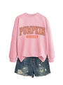 Mise à plat du sweat rose Pumpkin Season et du short en jean bleu délavé tendance - Rose