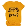 Amberkleurig katoenen T-shirt met 'WEEKENDS, COFFEE AND BOOKS' zwarte tekstprint - S / Mosterdgeel (Zwarte Tekst)