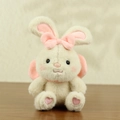Süßer Plüschhase Schlüsselanhänger in Creme mit rosa Schleifen und Herzelementen - Hellbrauner Hase / Etwa 13-18cm